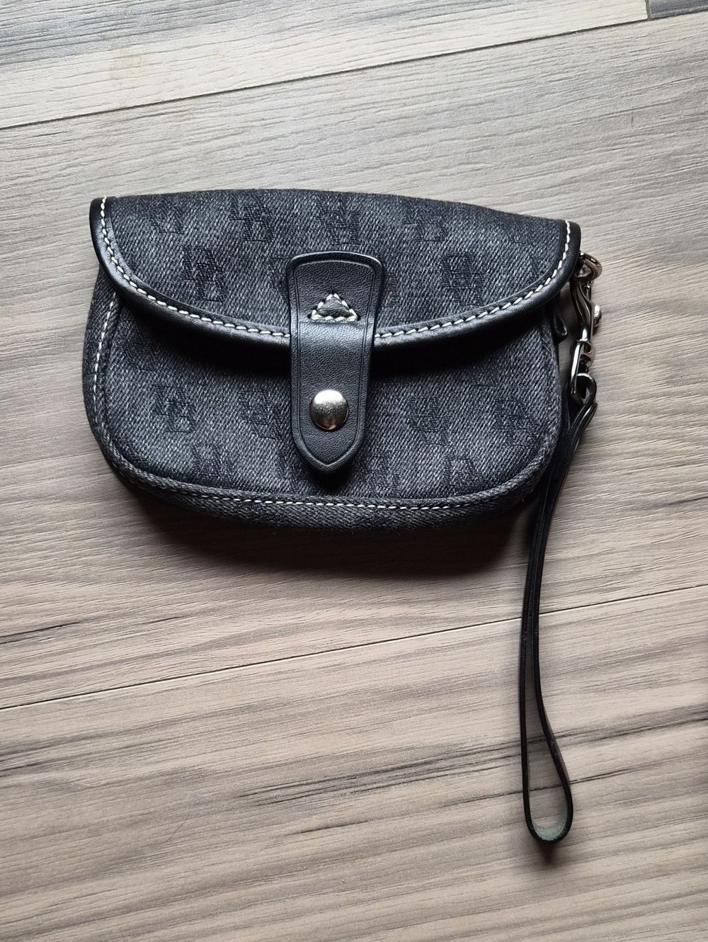 Dooney & Bourke Wristlet Clutch - Textured Logo Wallet Tiny Bag